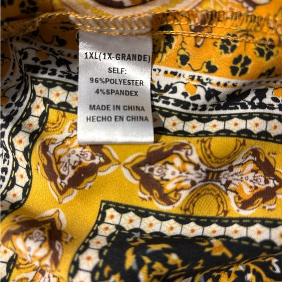 Fashion Nova Yellow and Black Paisley Top - Picture 4 of 6